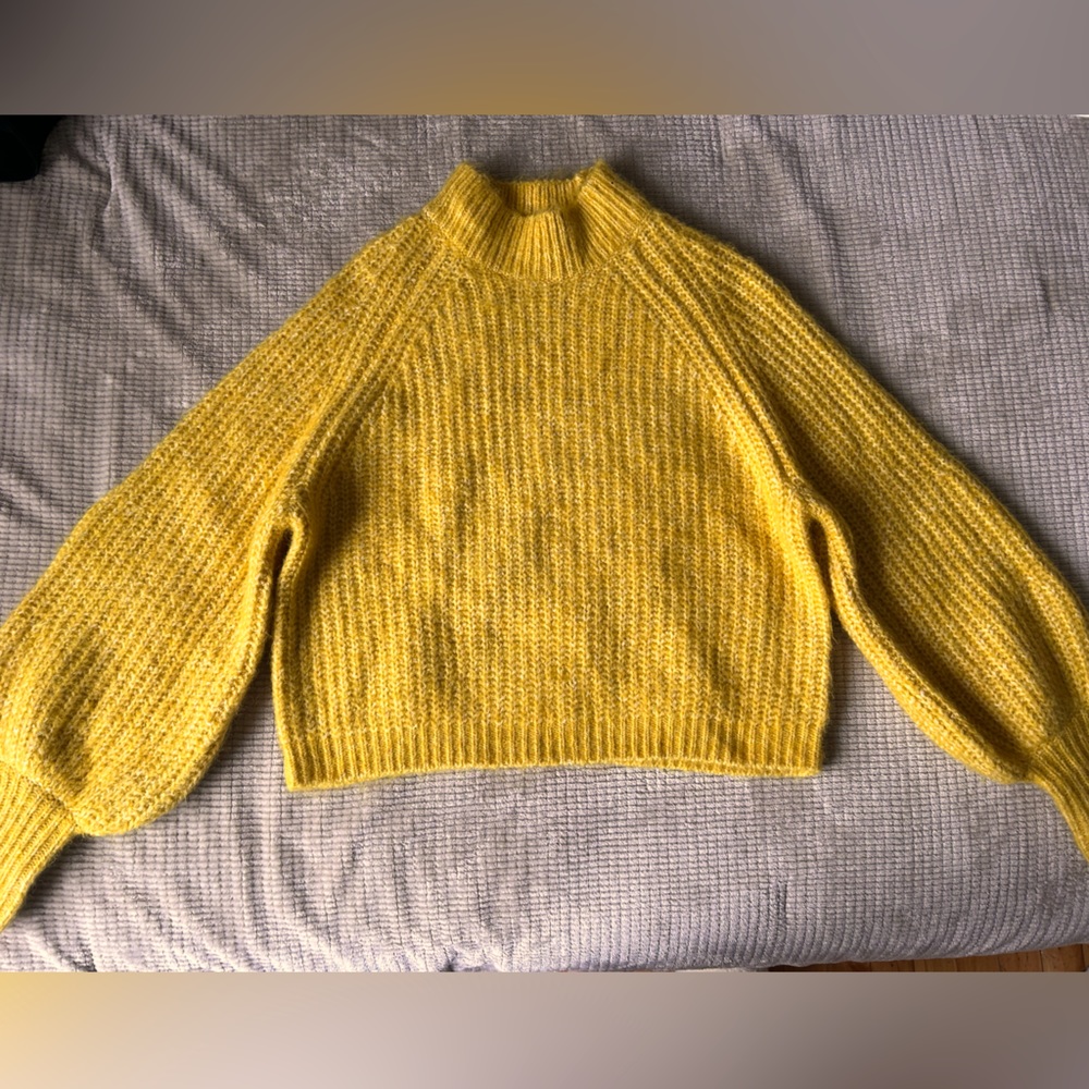 Yellow Sweater size S